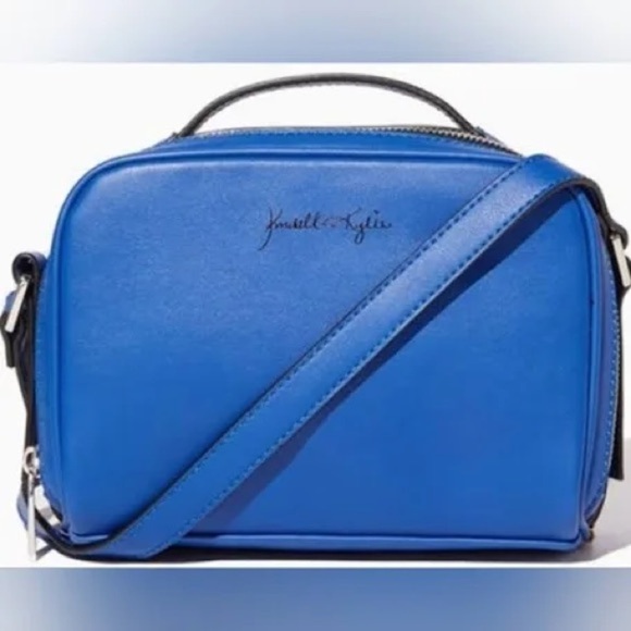 NWOT Kendall + Kylie Pose For the Camera Crossbody Bag W Star Charm - Picture 1 of 12